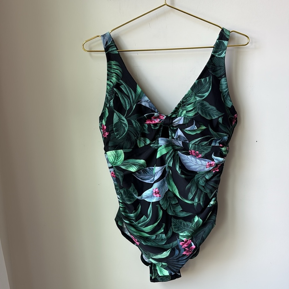 NWT Kona Sol Tropical One Piece Bathing Swim Suit Tummy Control Coverage Size 17